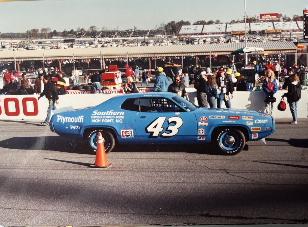 Richard Petty car at 1992 Hooters 500